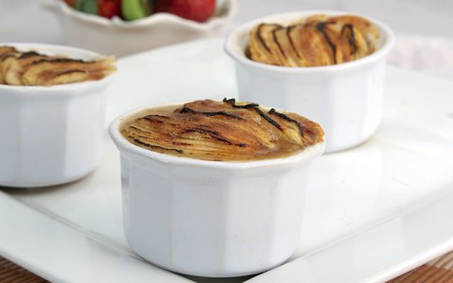 الكاسترد مع بروليه التفاح