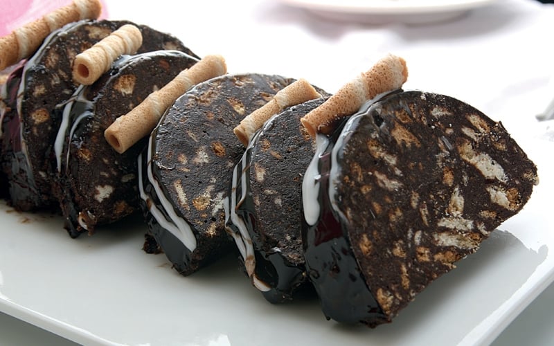 جاتوه بسكويت بالشوكولا غير المخبوزة