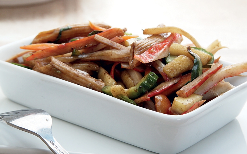 سلطة السلطعون والمعكرونة