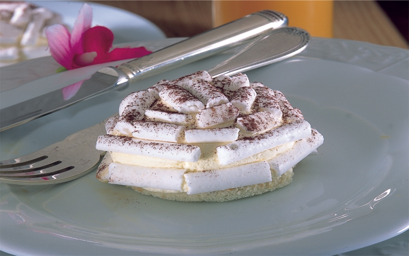 جاتوه بعيدان المرانغ الأبيض