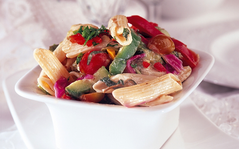 سلطة الخضار بالمعكرونة