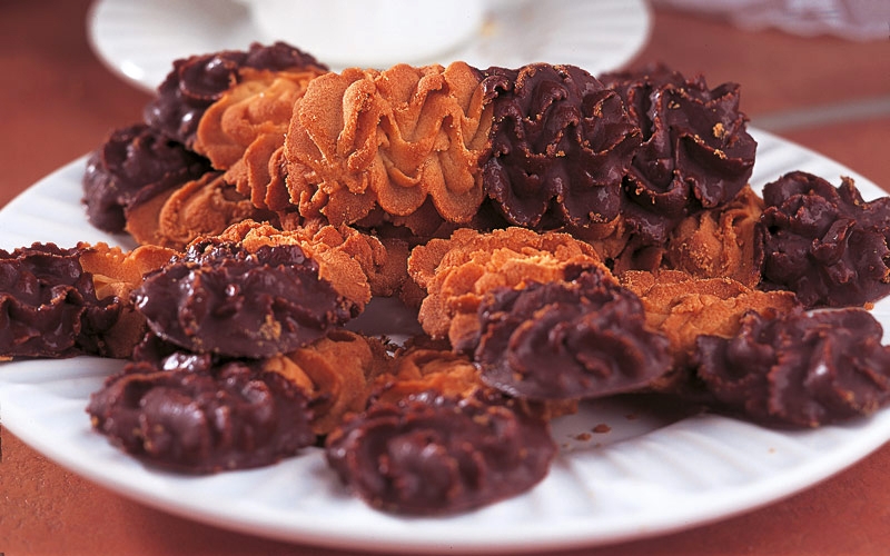 بسكويت الزبدة والشوكولا