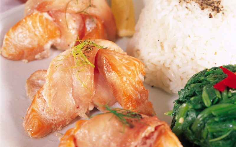 لفافات السلمون والهامور