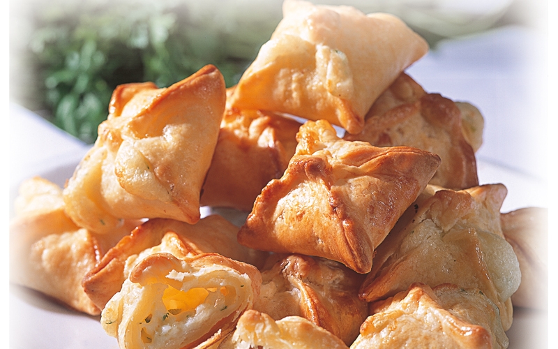 فطائر بالجبنة والصعتر