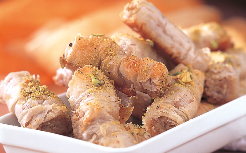 أصابع البقلاوة بالطحينة