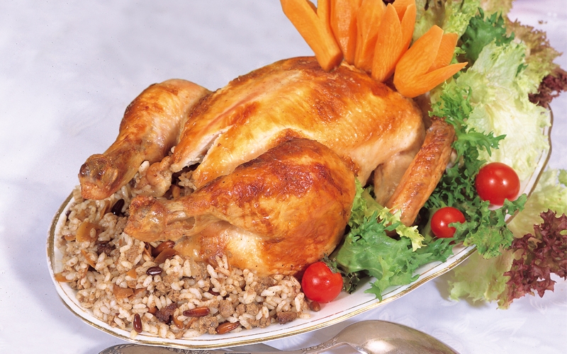 الدجاج المحشو بالرز واللحم