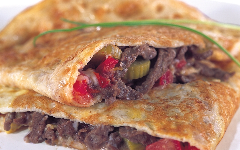 أومليت محشوة بالشاورما