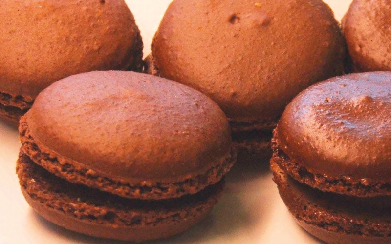 أقراص المعكرون بالشوكولا