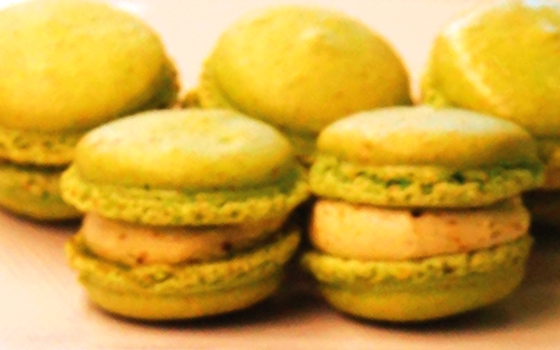 أقراص المعكرون بالليمون