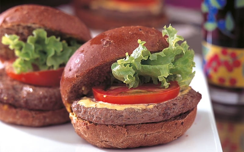 همبرغر بخبز القمح الكامل