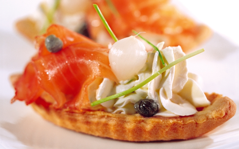 تورتة الجبنة القشدية والسلمون المدخن