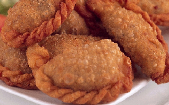 فطائر بالأرز واللحم