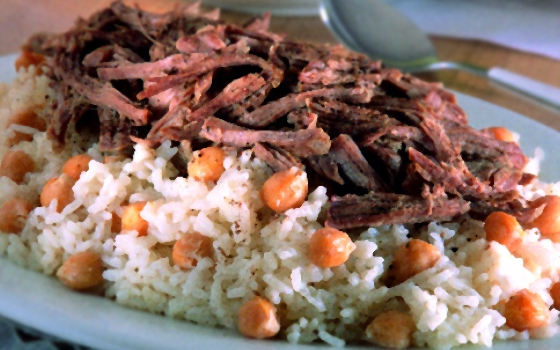 أرز بالحمص واللحم 