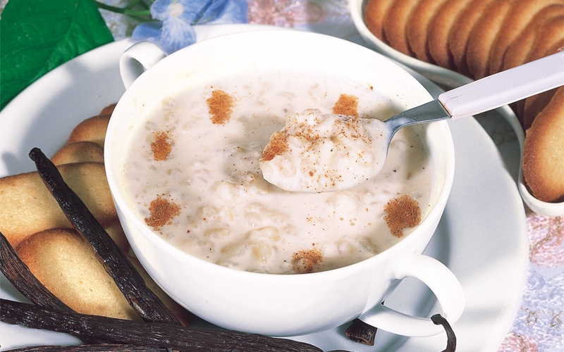 بودينغ الفانيلا مع الحليب