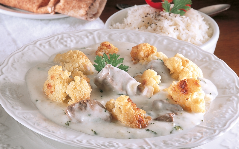 قنبيط باللبن