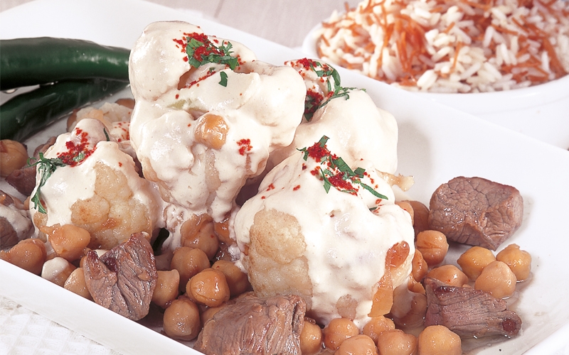 قنبيط بالحمص واللحم