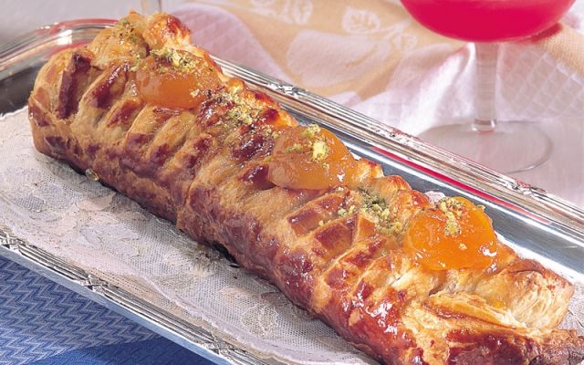 فطيرة باللوز والفستق