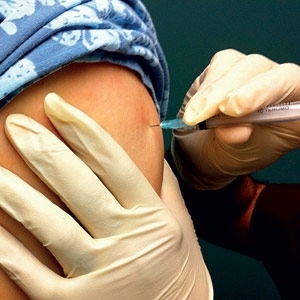 اللقاحات التذكيرية ضرورية للبالغين...