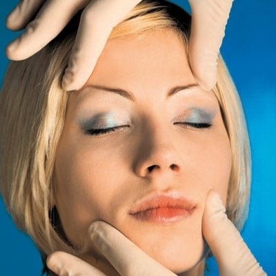 جراحة شدّ الوجه بالخيوط!