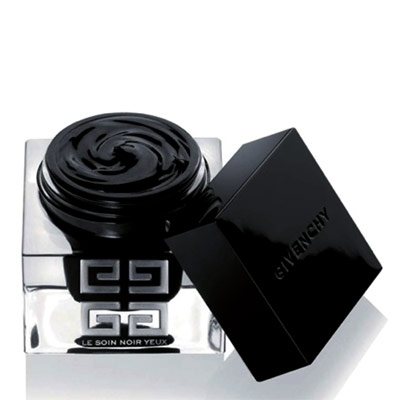 الأسود الأنيق