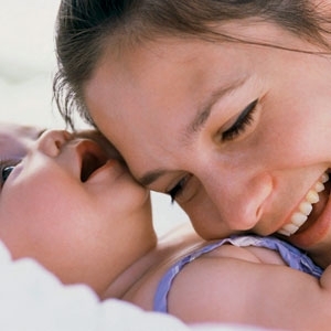 عيادة 'لها' مع طبيب تجميل