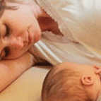 طاولة غيار الطفل 