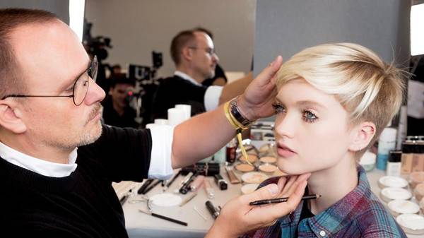 إليك صيحة ماكياج الرموش لعام 2018 بحسب 