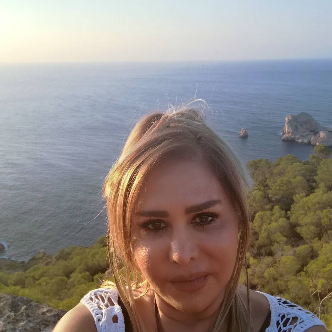 بالصور – مها المصري تصدم المتابعين مجدداً... هل أجرت عملية تجميل جديدة؟