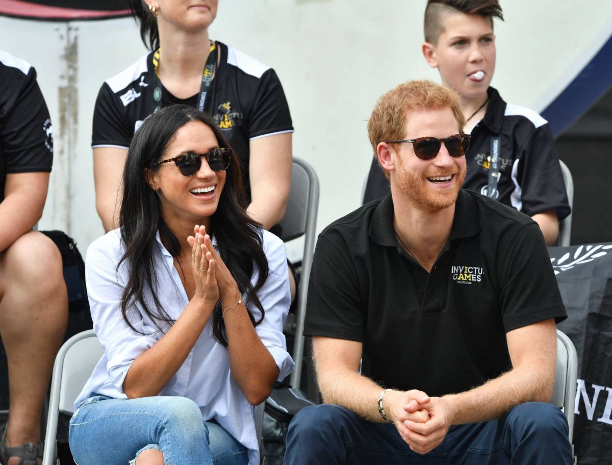 أحذية ميغان ماركل تشغل مواقع التواصل... وثمن الأخير تخطى كل الحدود