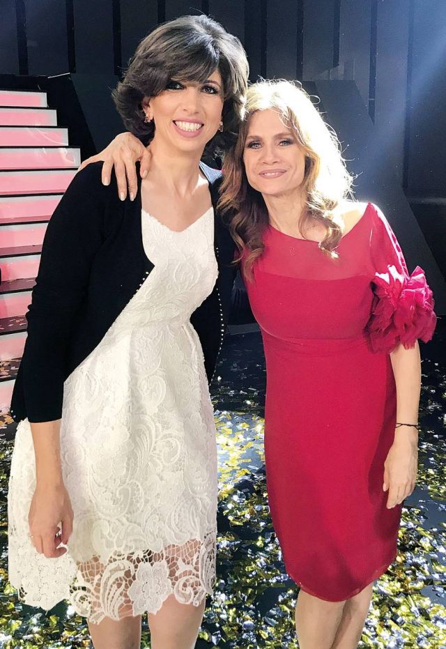 منتجة الحفل رولا سعد ورئيسة تحرير مجلة «لها» فاديا فهد عضو لجنة التحكيم