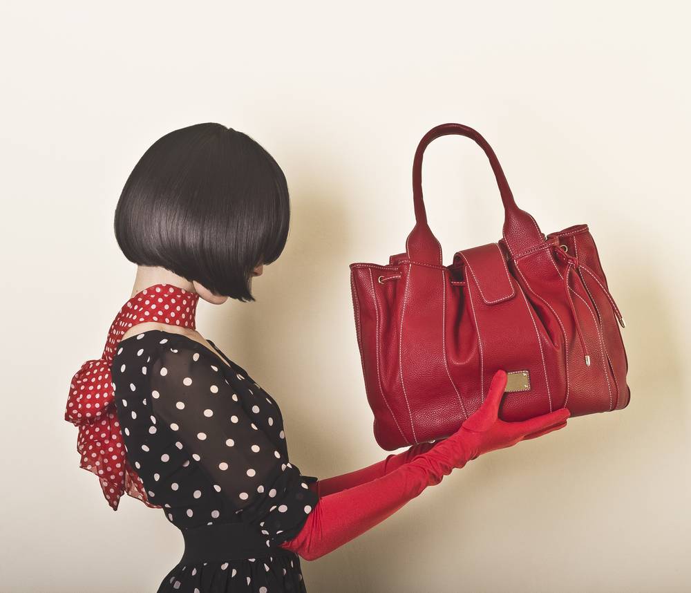 طرق سهلة تحميك من الوقوع في فخ الحقائب المقلدة... هكذا تميّزين بينها وبين الأصلية