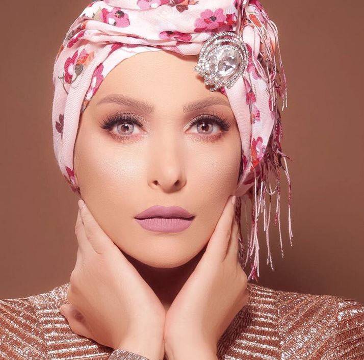 أمل حجازي تطل على جمهورها بالحجاب.. ناعمة ومحتشمة