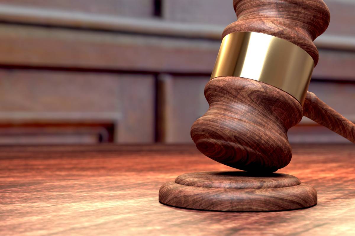 جريمة مروعة – أم تخنق ولديها حتى الموت... والتفاصيل صادمة