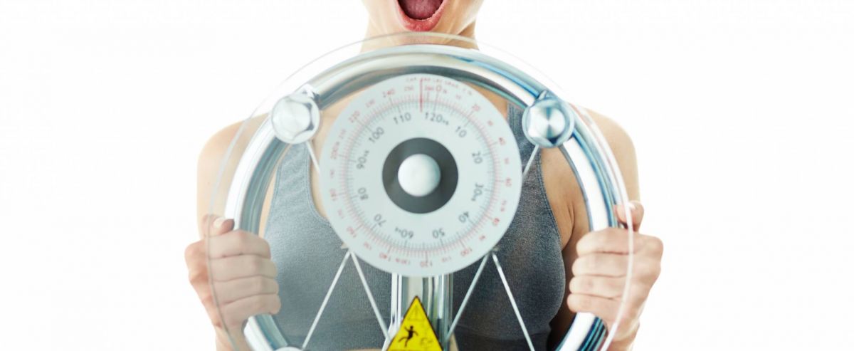 بالفيديو - هل تتذكرون الفنانة هياتم؟ شاهدوا جمالها في الـ67 واكتشفوا كيف خسرت نصف وزنها