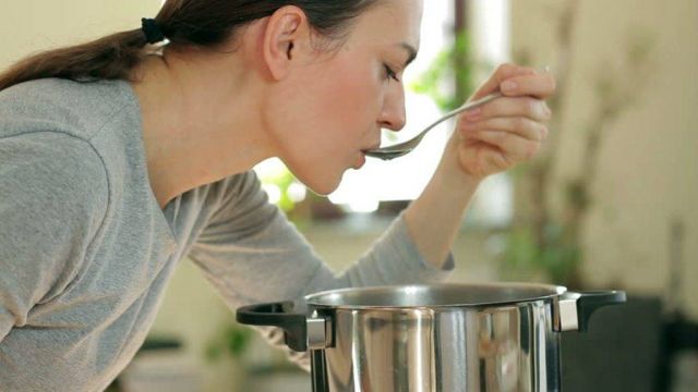 بالفيديو – هكذا تحضّرون الشوربة اللذيذة من دون وصفة... إكتشفوا السرّ