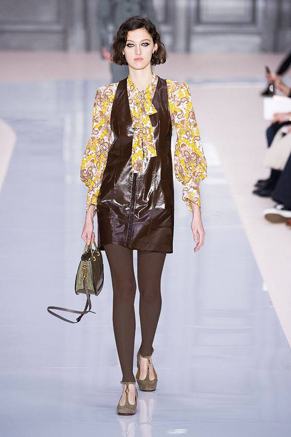 إنه الوقت المناسب لارتداء الموضة الريترو... شاهدوا التصاميم