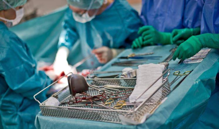 طبيب نسائي يسرق رضيعاً في مدينة مراكش وما تم كشفه بعدها رهيب