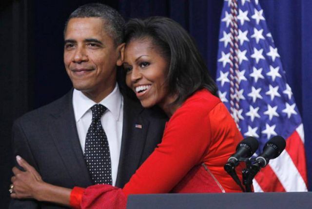 فيديو مؤثر - مفاجأة غير متوقعة من باراك اوباما لزوجته في عيد زواجهما