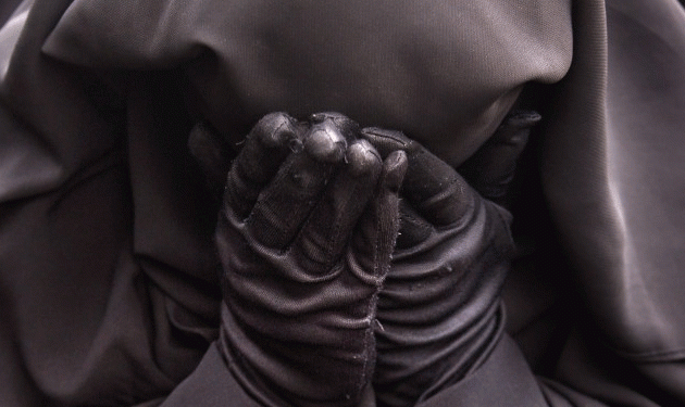 في الكويت.. أحرق جسد زوجته وعشيقها بسبب الفايسبوك!