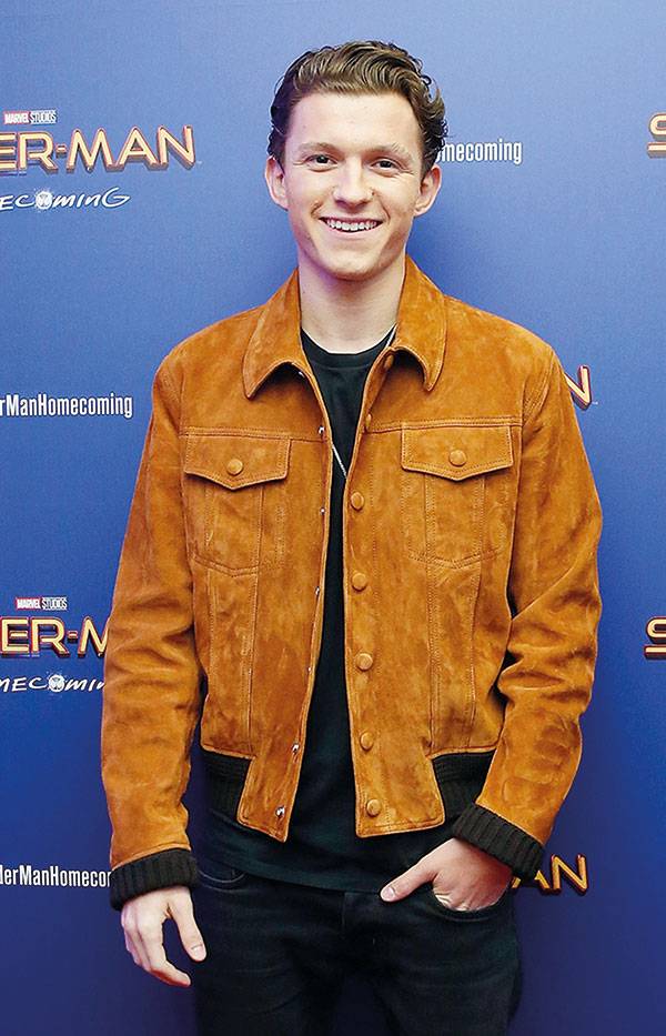 Saint Laurent تزيّن إطلالة توم هولاند