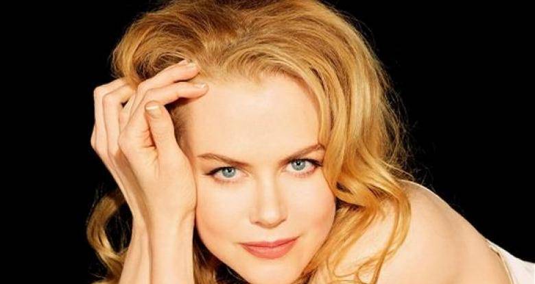 بالصور - فستان نيكول كيدمان يثير الجدل... شاهدوه