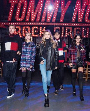 لندن تنادي تومي هلفيغر London Calling Tommy hilfiger مجموعة ربيع وصيف 2018
