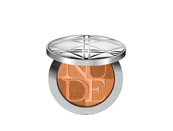 توهّج رائع Dior Diorskin Nude Air Glow Powder in Fresh Tan no.001