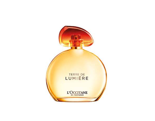 عطر يتوشّح بالأرض والنور Terre de Lumière من L´Occitane