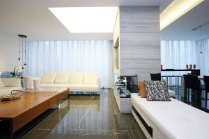 ممهور بتوقيع أشهر  المصمّمين العالميين منزل يكتسي بحلّة «الهاي تك»