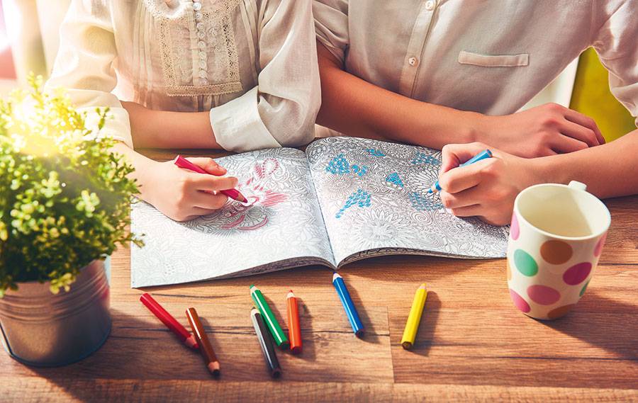 فوائد كثيرة لا تدركينها للعلاج بالرسم... عندما يصبح الفن جزءاً لا يتجزأ من علاج مريضة سرطان الثدي
