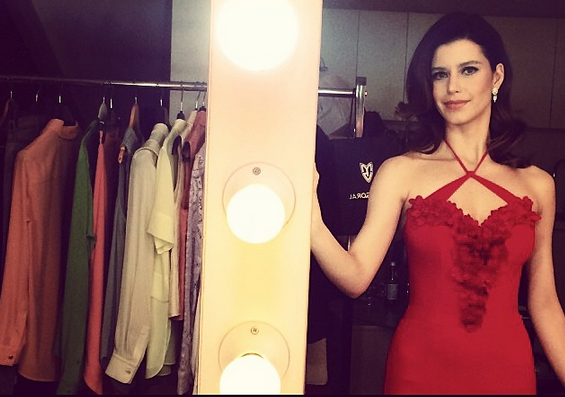 صور مسرّبة – بيرين سات بإطلالة صادمة... ملابس غير أنيقة وشعر غير مصفّف ومن دون مكياج