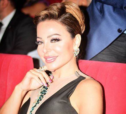 بالصور - فستان سوزان نجم الدين يثير الجدل.. ماذا عن مكياجها؟