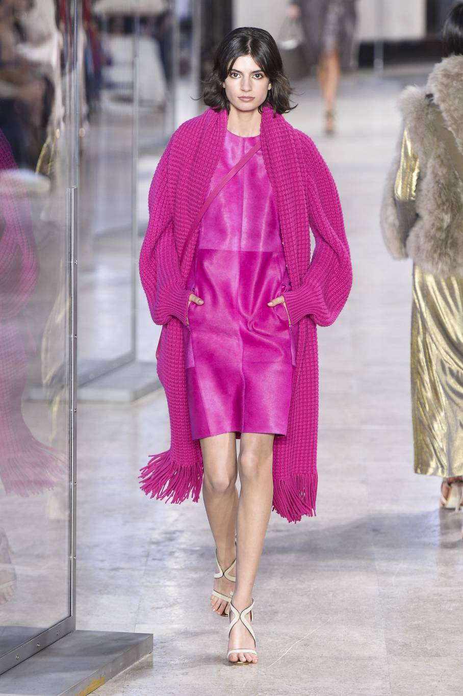 ما سرّ النجمات ولون الفوشيا؟