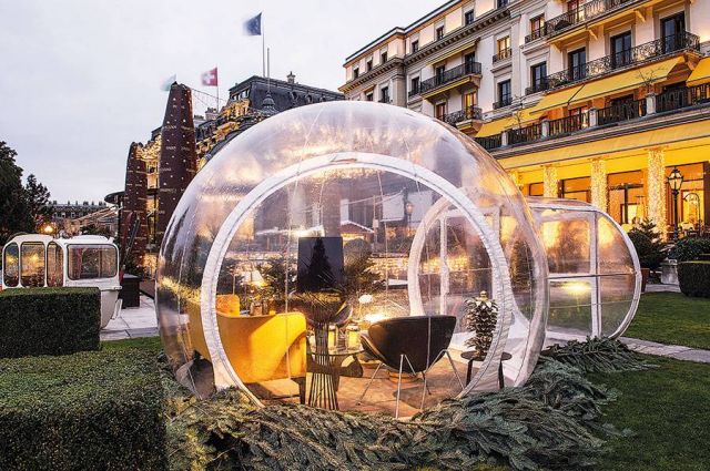 Cinq Mondes في فندق البوريفاج، لوزان 